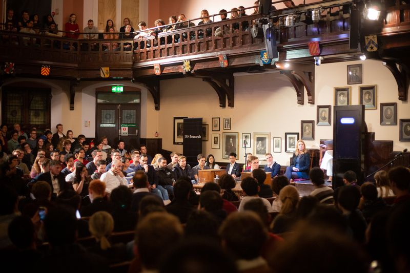 Système IBM Debater à Cambridge