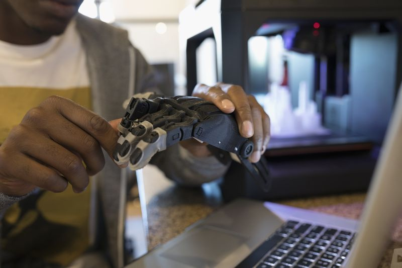 AI varētu palīdzēt padarīt robotus lētākus, neierobežojot to spējas