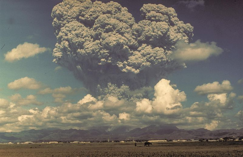 Nuage de cendres géant de l