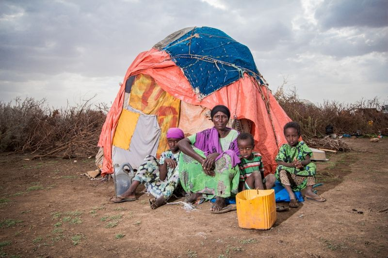 Foto einer Binnenflüchtlingsfamilie in Somaliland