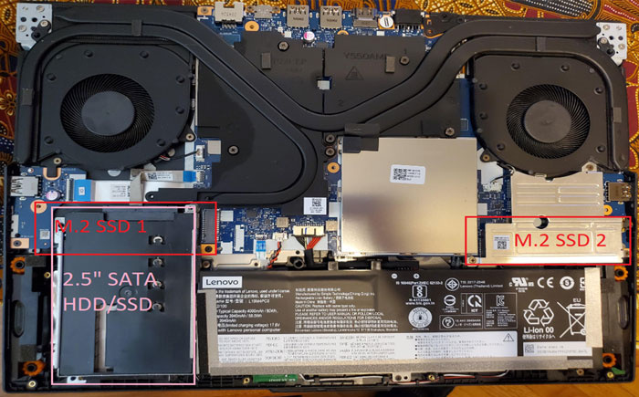 расположение слотов SSD/HDD