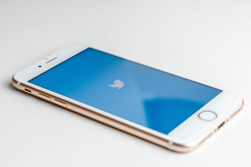 Twitter zablokoval tweety z ověřených účtů po masivním narušení bezpečnosti