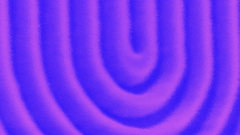 Image SEM (angle de vue incliné de 30°) des métallènes focalisés en forme de « U »