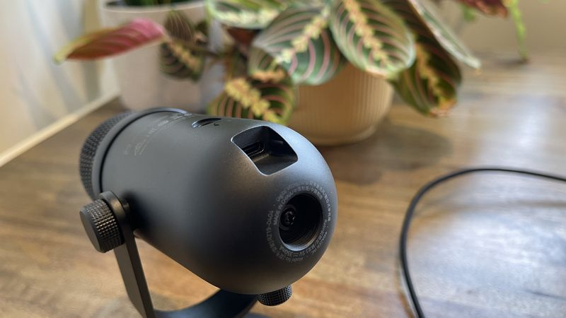 Razer Seiren V2 Pro