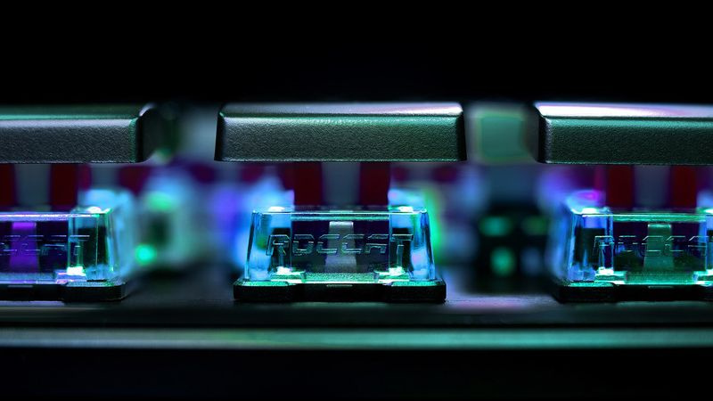 Roccat Vulcan TKL Pro