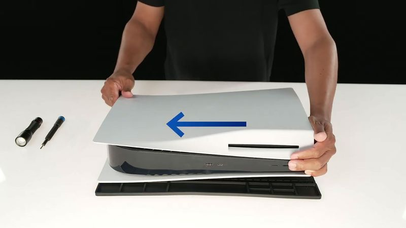 PS5 SSD installation