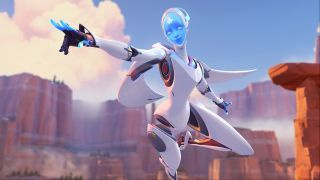 Echo poseert heldhaftig in deze Overwatch-screenshot.