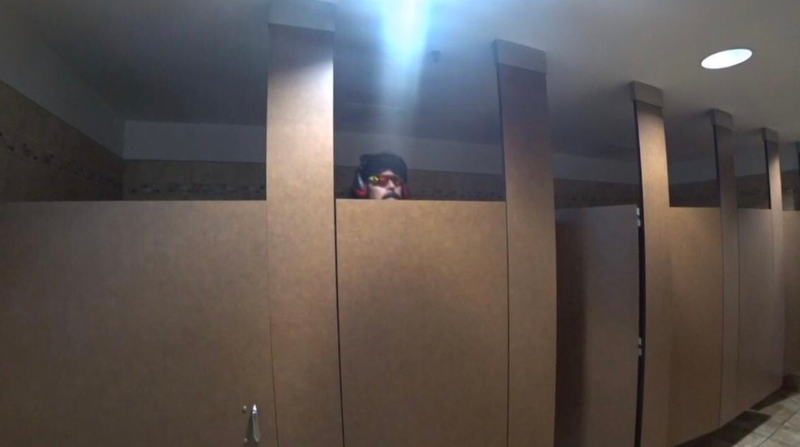 Polemica sul bagno del dottor DisRespect