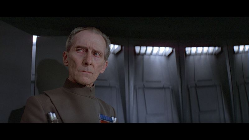 Photo de Peter Cushing dans le rôle du Grand Moff Tarkin