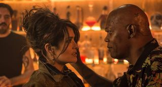 Salma Hayek e Samuel L. Jackson in The Hitman