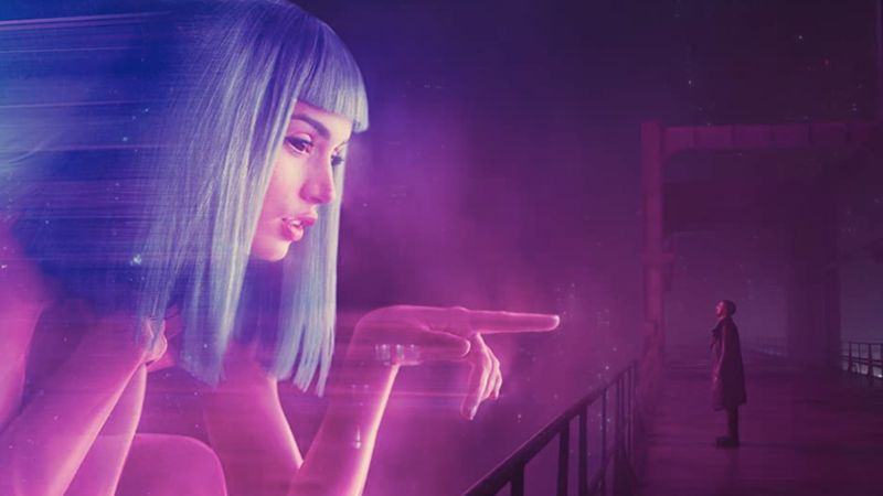 Ana de Armas ja Ryan Gosling elokuvassa Blade Runner 2049