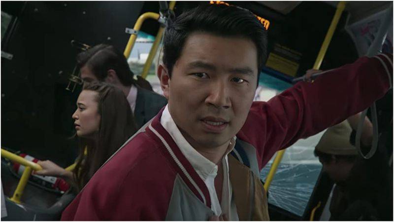 Simu Liu elokuvassa Shang-Chi ja kymmenen sormuksen legenda