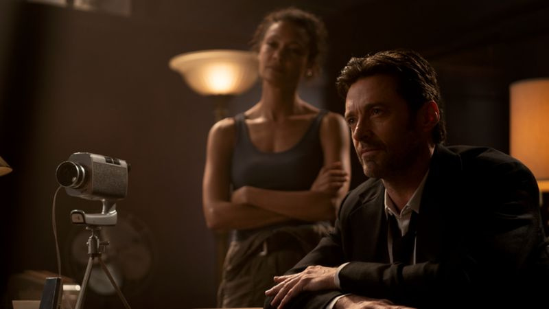 Nick (Hugh Jackman) og Watts (Thandiwe Newton) i Reminiscence-slutningen