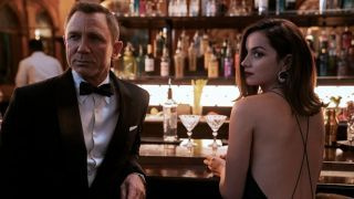 Daniel Craig en Ana de Armas in een mum van tijd om te sterven