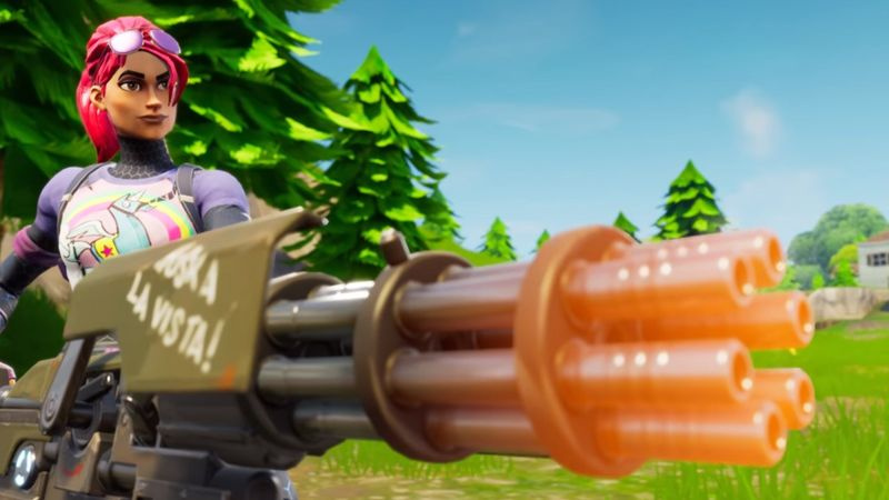 Een Fortnite-personage met een oververhitte minigun.