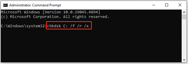 Esegui comando chkdsk nella finestra prompt comandi elevata