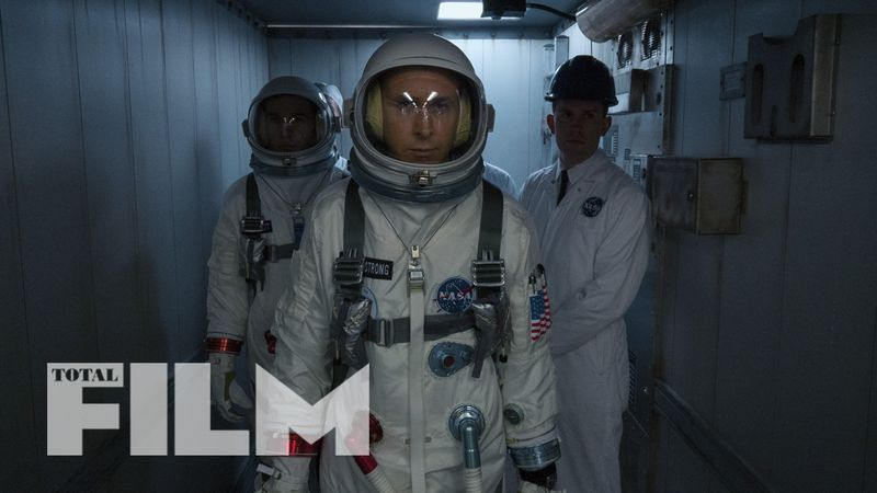 Ryan Gosling si è vestito in First Man