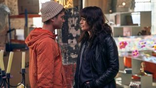 Lena Headey och Raff Law i Twist