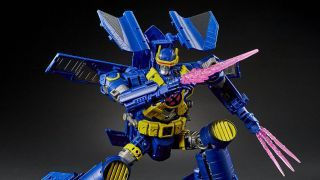 Foto della figura di Transformers Ultimate X-Spanse