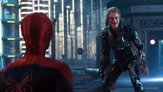 Andrew Garfield e Dane DeHaan in The Amazing Spider-Man 2