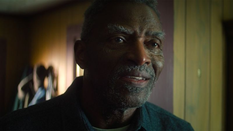 immagine di Carl Lumbly come Isaiah Bradley