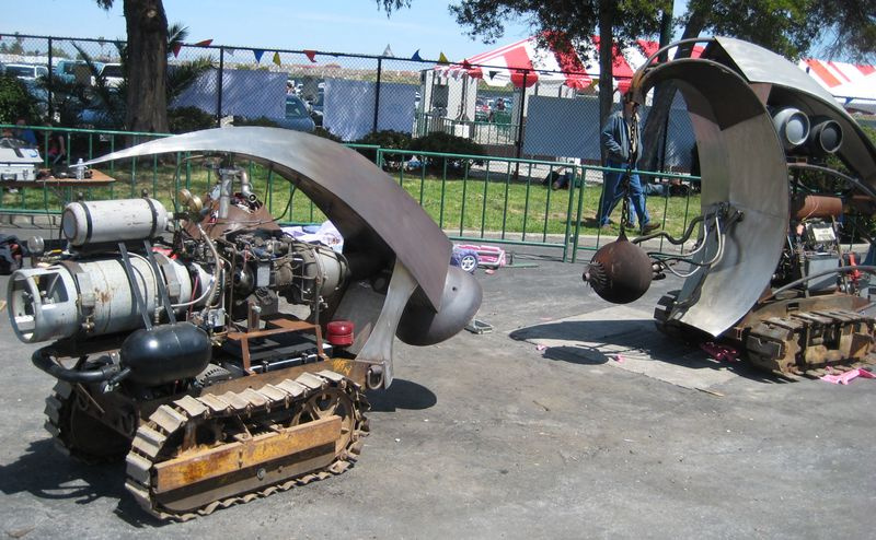 Les robots se préparent au combat