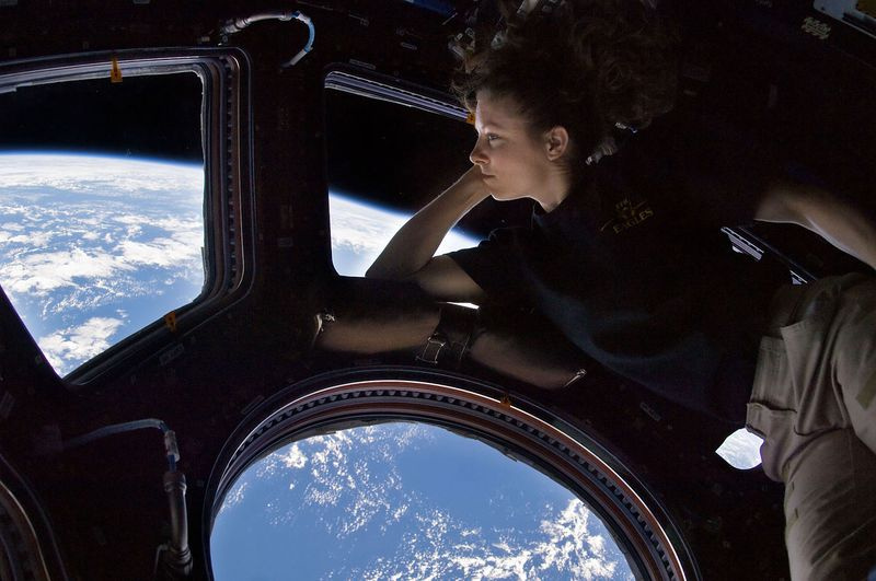 Tracy Caldwell Dyson ISS