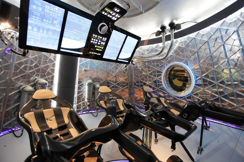 Dragon V2 intérieur