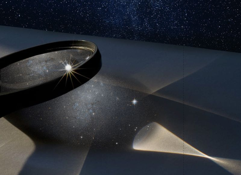 Les astronomes ont utilisé un amas de galaxies comme loupe pour trouver une minuscule galaxie naine à 9,4 milliards d