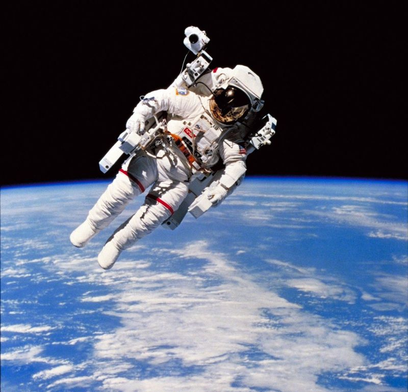 auf dem Weltraumspaziergang