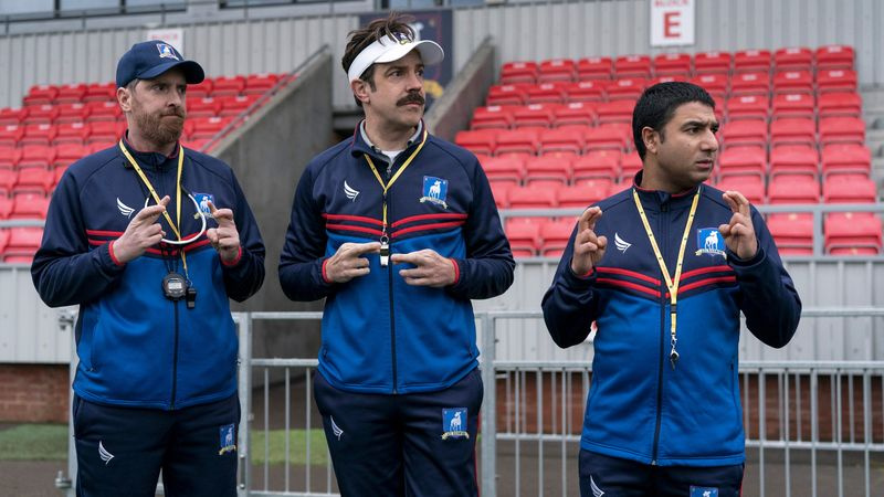 Coach Beard, Ted Lasso e Nate nella seconda stagione