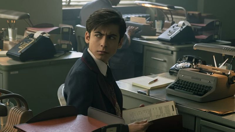Aidan Gallagher ne L