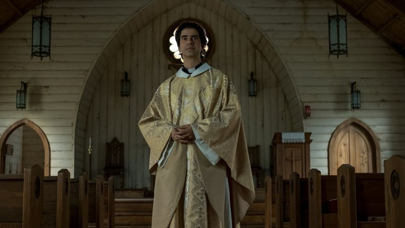 Hamish Linklater keskiyön messussa
