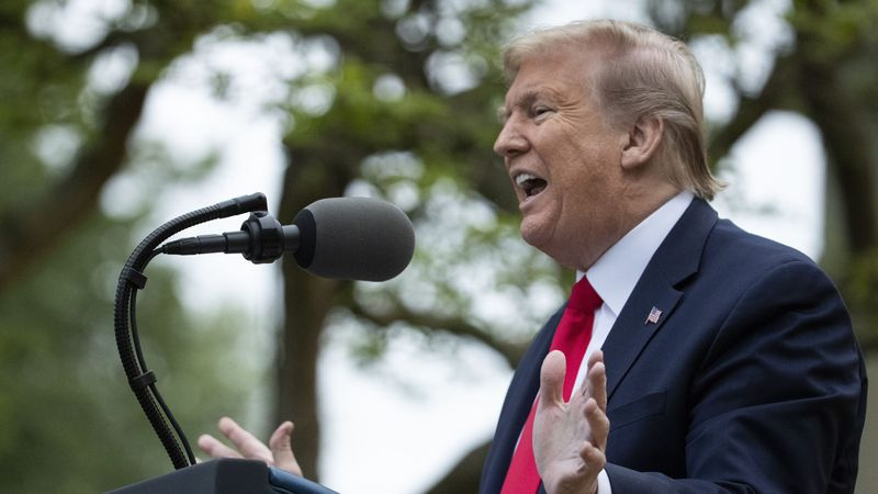 Präsident Donald Trump spricht am Dienstag, 14. April, im Rosengarten des Weißen Hauses über das Coronavirus.