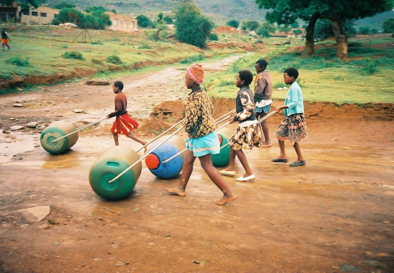 Photo de jeunes utilisant Hippo Rollers