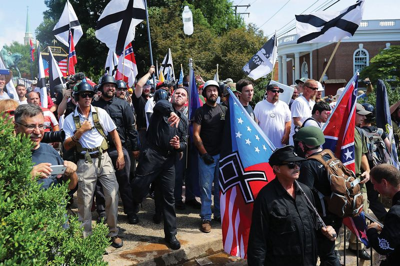 Photo de manifestants lors du rassemblement Unite the Right