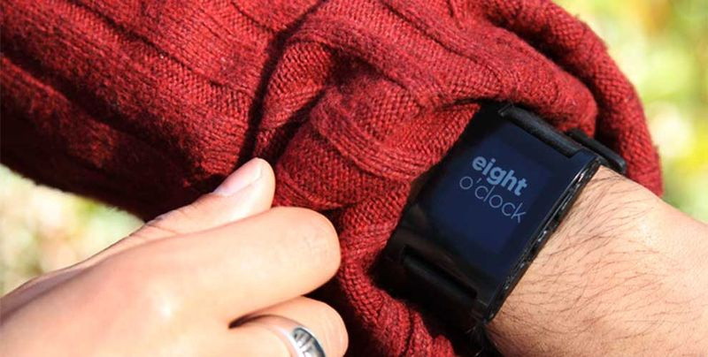 Chytré hodinky: Hodinky Pebble začaly díky crowdfundingu (Credit: Pebble)